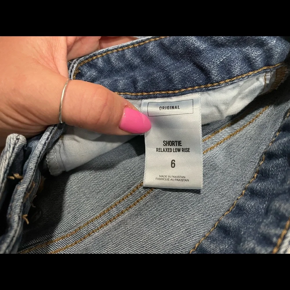 Express Embroidered Shorts - Picture 2 of 4